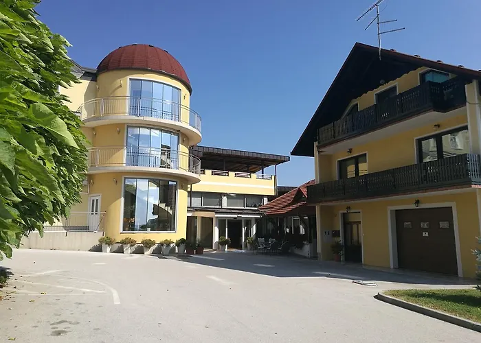 Gostilna In Prenocisce Kocjan Hiša za goste