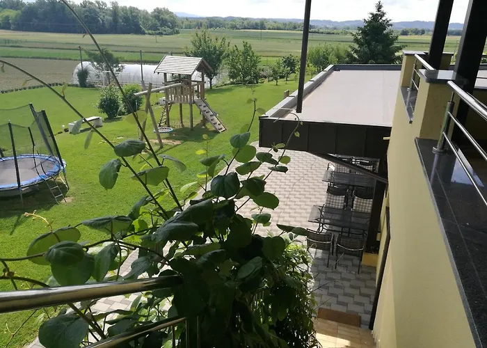 Gostilna In Prenocisce Kocjan Hiša za goste